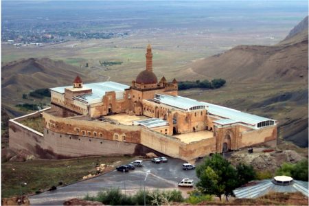 ishak_pasha_palace